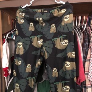 Sloth leggings- not lularoe
